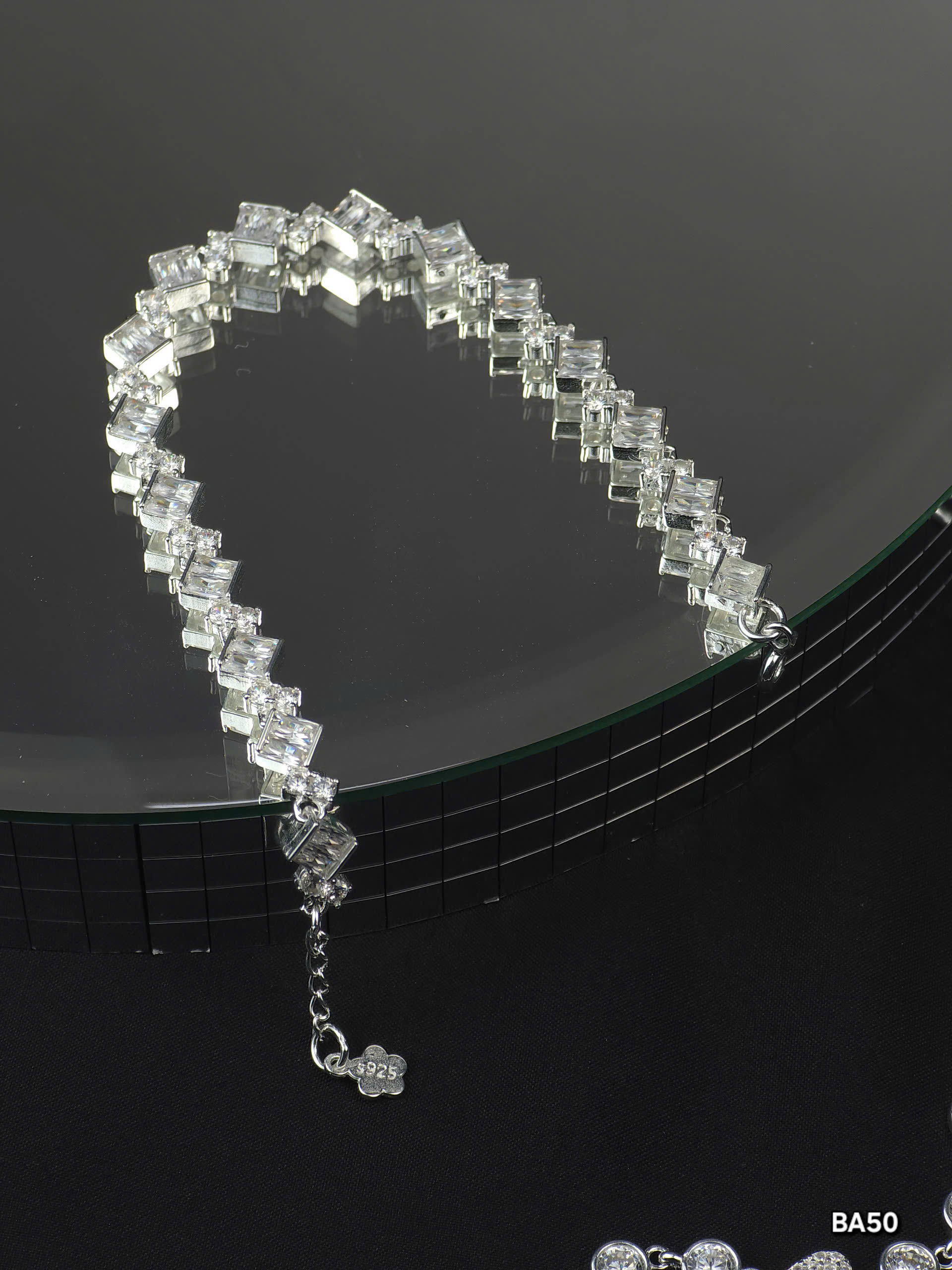 Lắc bạc đá kết hợp hình trái tim BA50