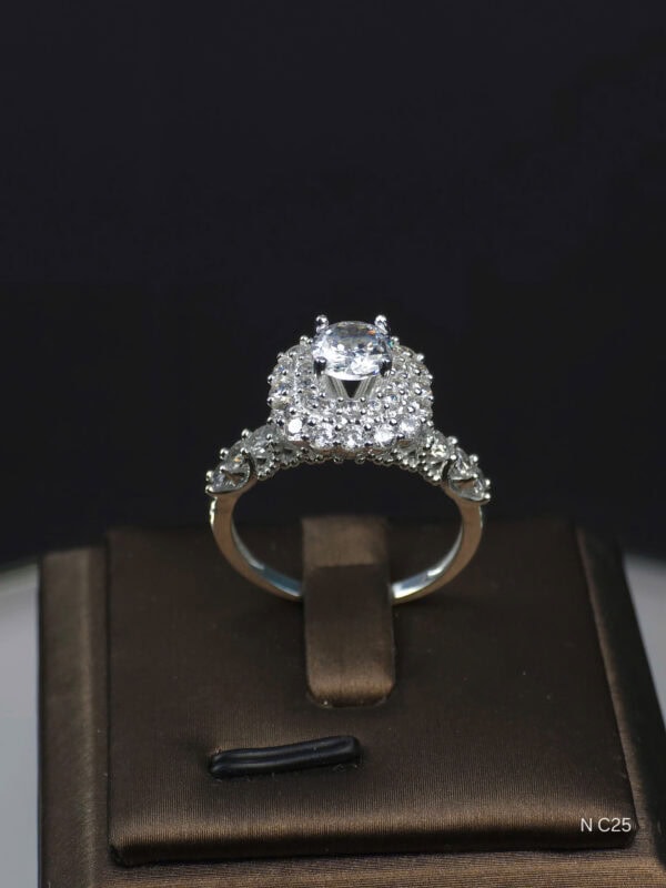 z6421244939055 f976f191fe54b8cdc65df4367e6c3e41 1