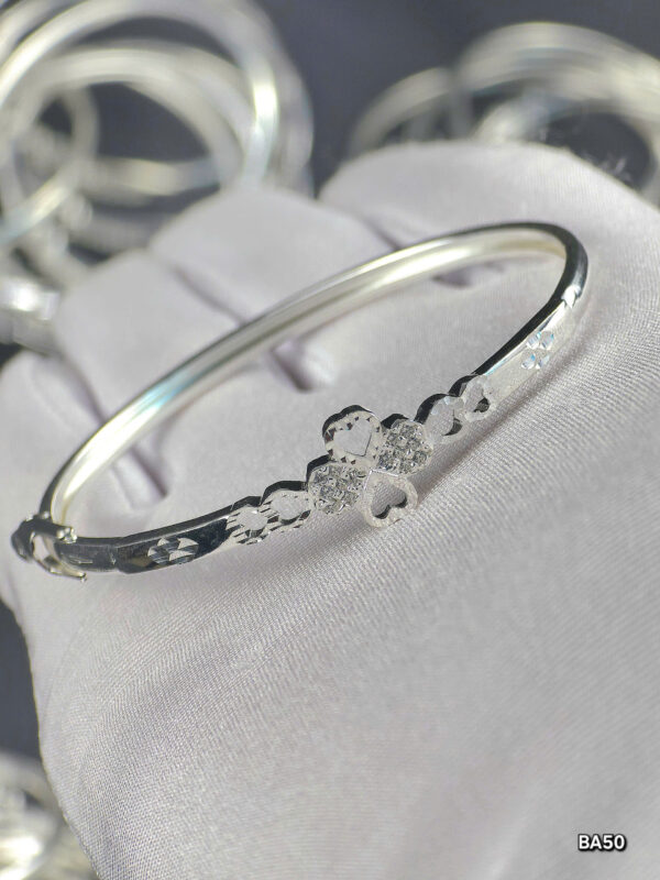 z6436297290580 1014feea1a8b6a072fbdf77a7795b995 1