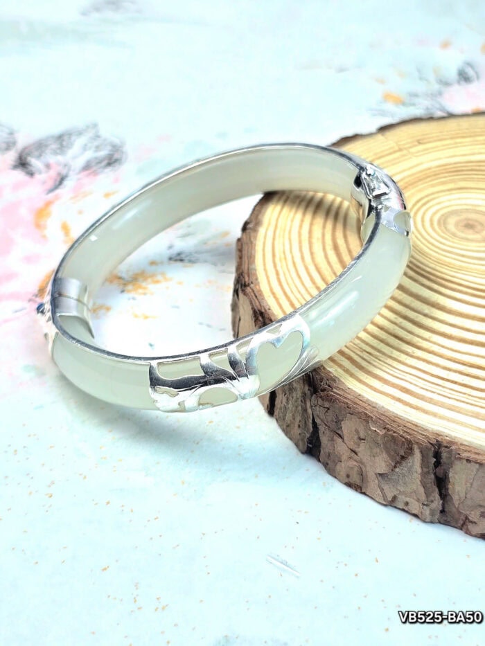 z6436590253177 dbc663126efee7015bcb76642fc4a5b8 1