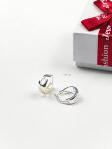 z6437372308895 342677943d9c241e0653456c1e80ba77 1