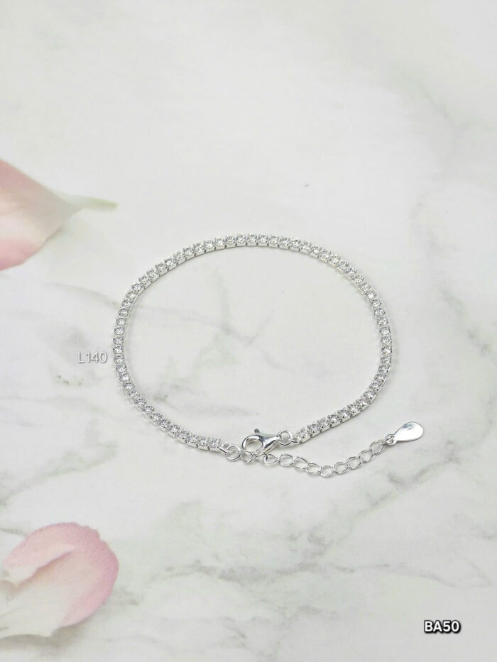 z6440235558802 968336242627357a90f89b445c021bca