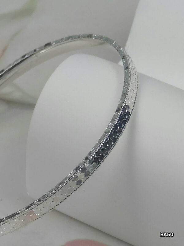 z6443132099689 6c02d68102ca8b1375d60a14dbb9efc3