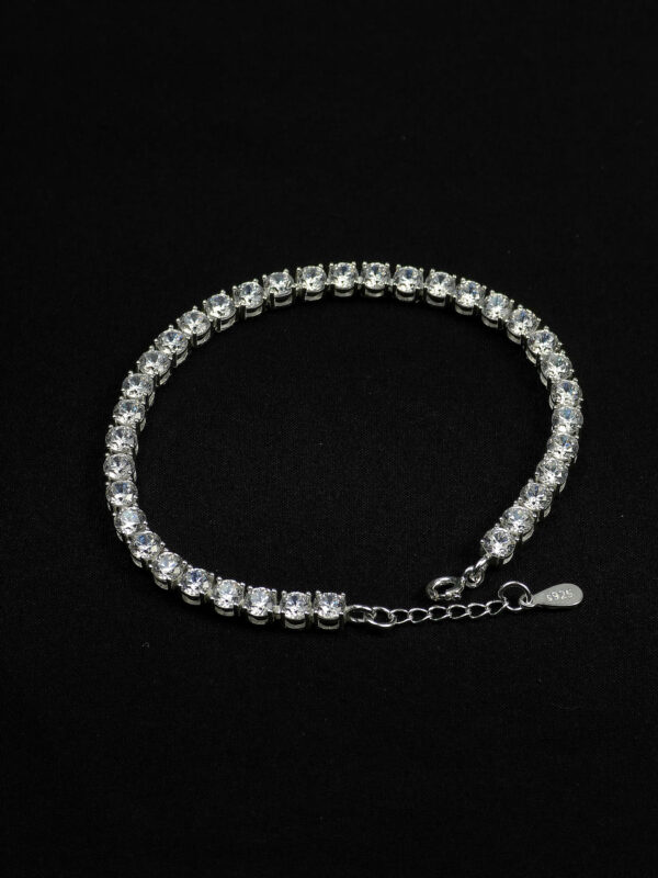 z6443292494140 52c9464f3016b4b9d6694efa27ba6194