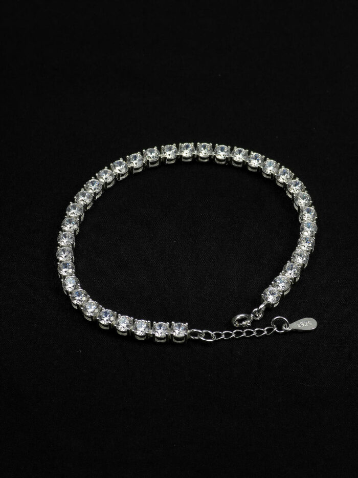 z6443292494140 52c9464f3016b4b9d6694efa27ba6194