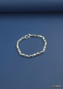 z6443784325208 bb12bde165d7b5021369cdf7c4ba22ff