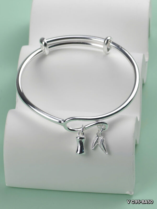 z6450092154123 a5b580fa3c490344c2442ea94e40d1c1