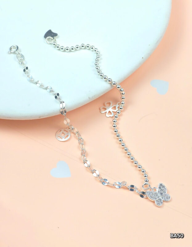 z6450192693437 394225dfe33be6d3fd364c4a79af292c