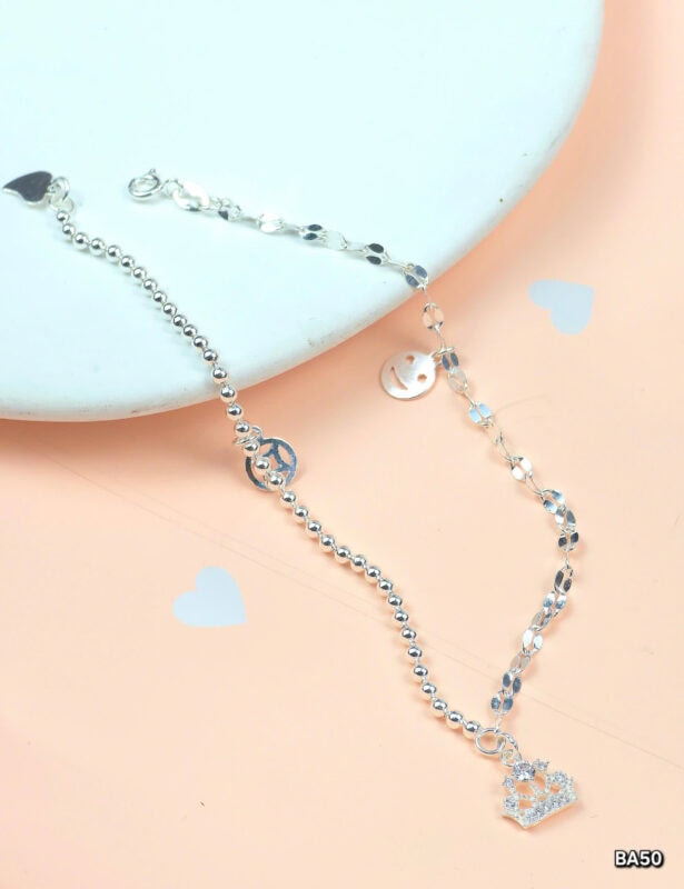 z6450192803990 3bfcef7498e586d33188a67caa3b4a40