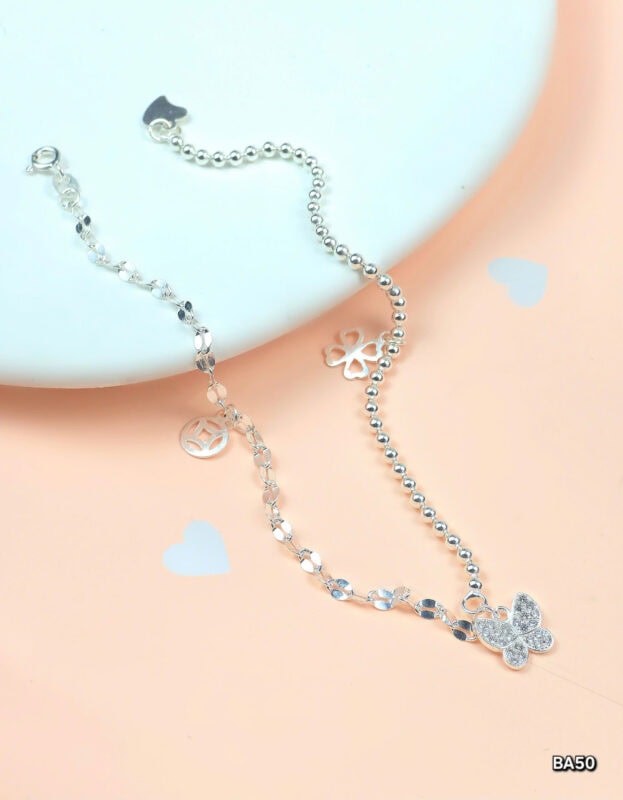 z6450192838055 61aacd510e1aa1a5a29f5d9fbb6c5dfc