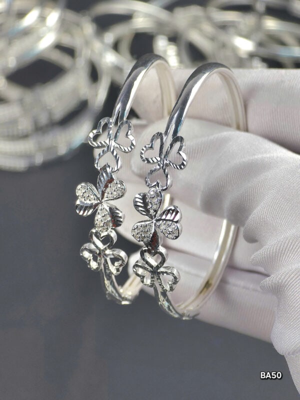 z6453405361220 21136335fcb1ca2135bf6e59c95f6612