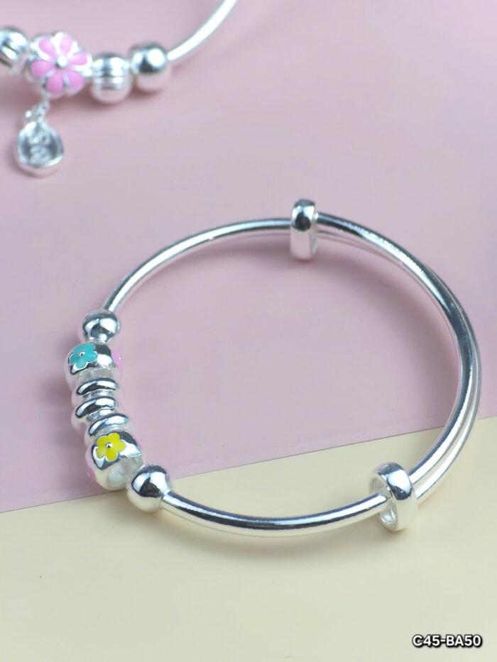 z6453808770085 8aa894474a7d22f455f4709e47b83912