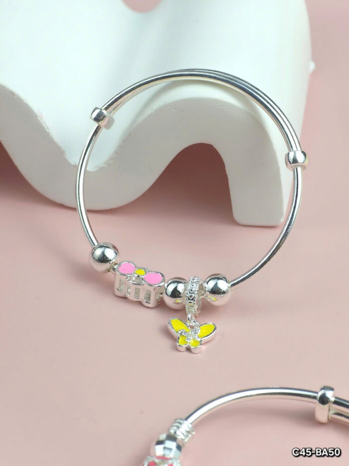 z6453808819069 99d0da487c20253f2e1b9cf0f33d3a49