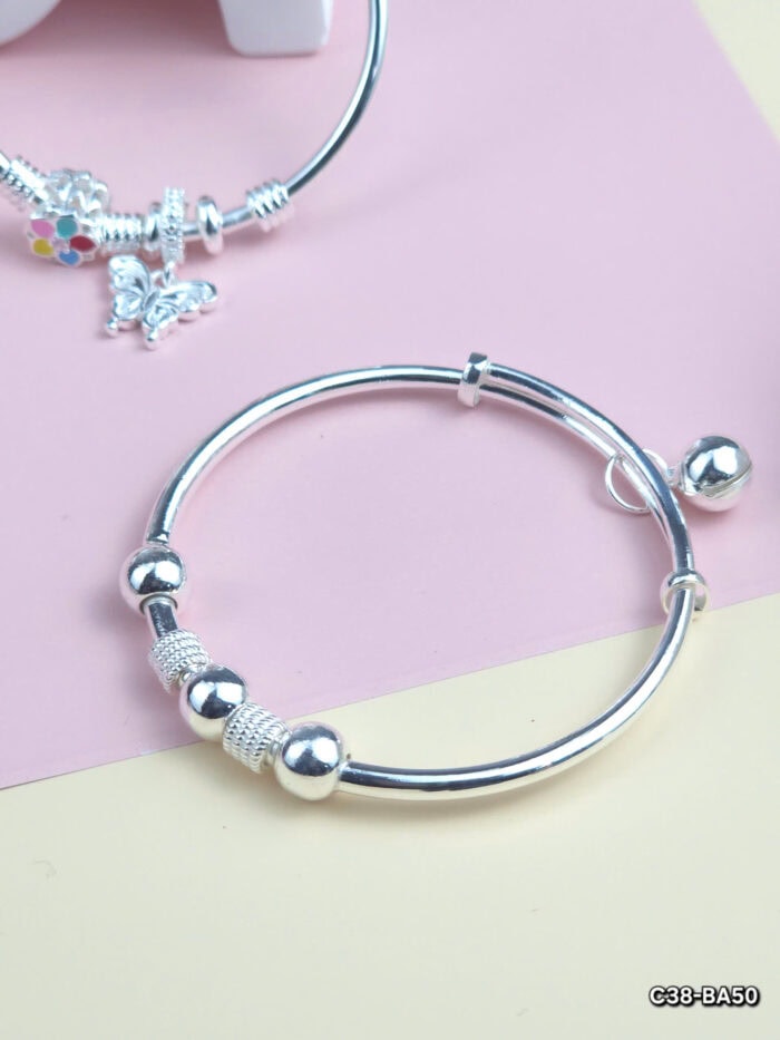 z6453808841367 557722637e019bb9776e2863d704780f