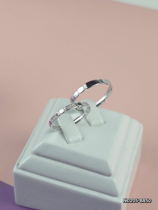 z6466403011321 b39aba024d4bd53875a581630e6e956d 1