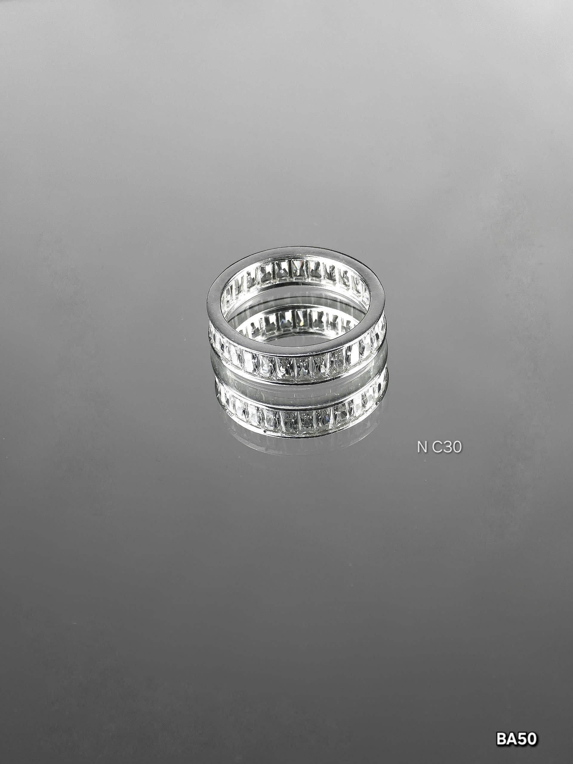 Nhẫn Bạc Đá Trắng